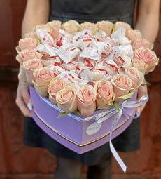 21 голландская роза с любимыми конфетами Raffaello