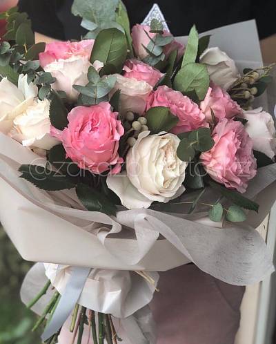 Цветочный букет "Пионовидные розы" 4