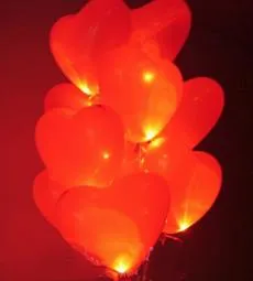 Светящийся шар - Красное сердце - латекс 12